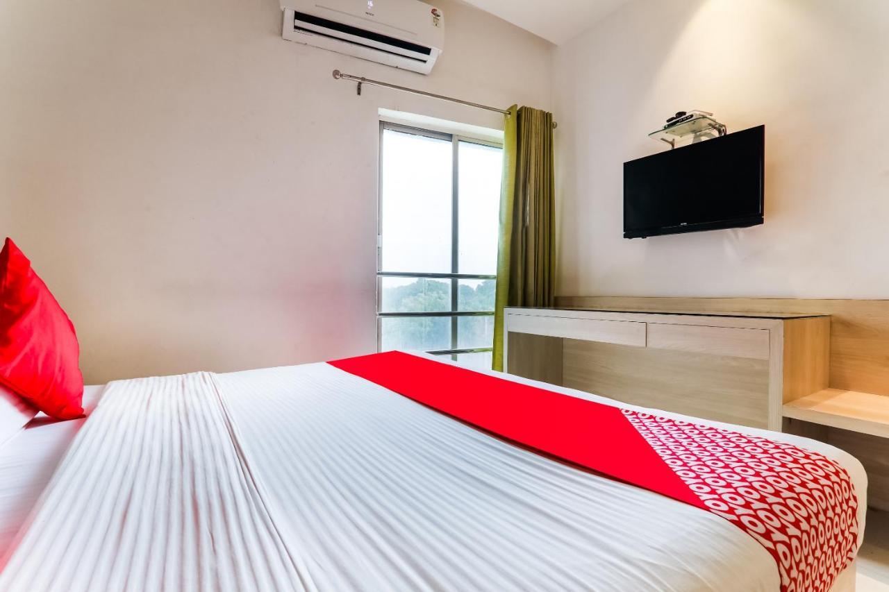 โอโย 4137 รีสอร์ต สิตากีรัน Hotel บาแรลลี ภายนอก รูปภาพ