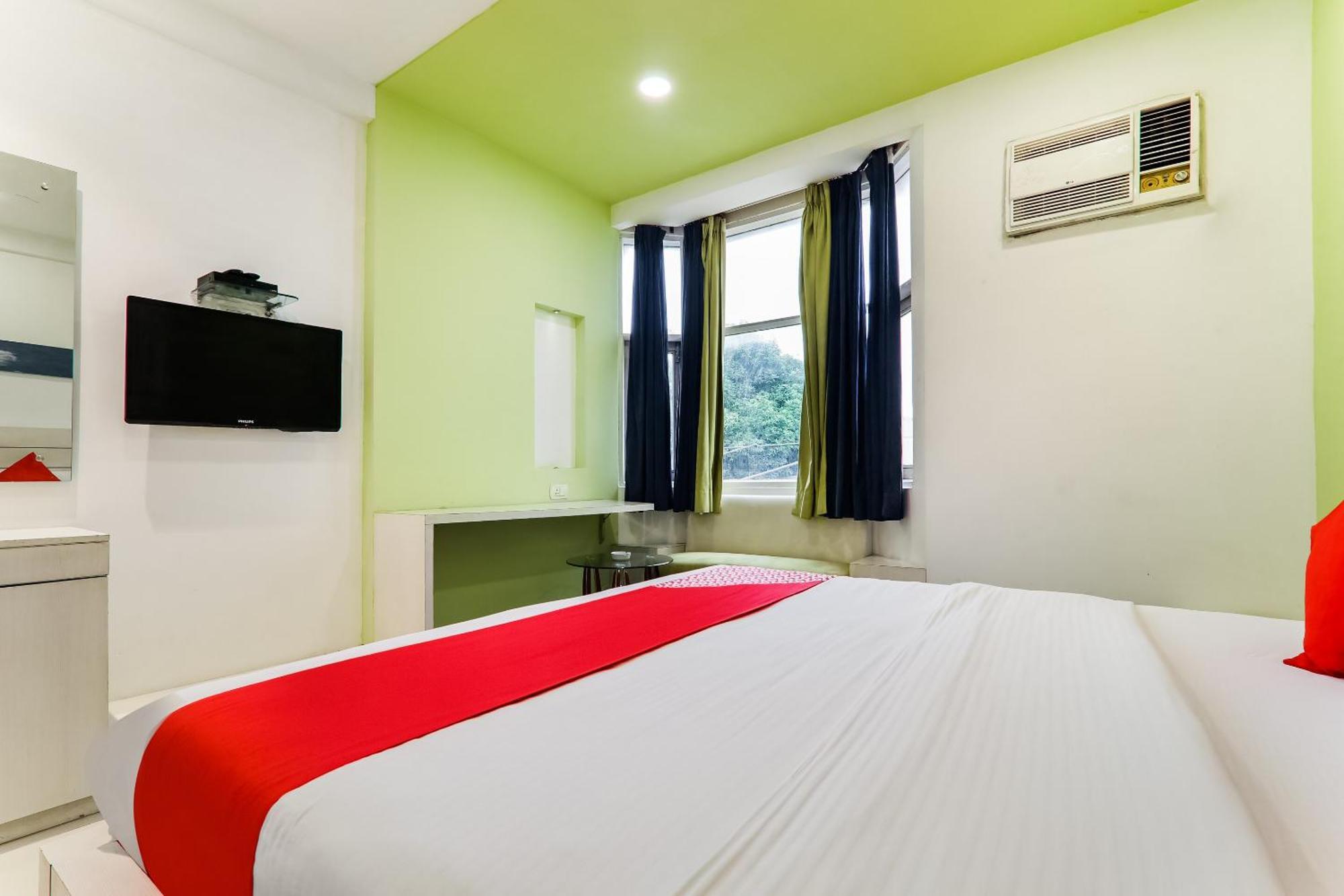 โอโย 4137 รีสอร์ต สิตากีรัน Hotel บาแรลลี ภายนอก รูปภาพ