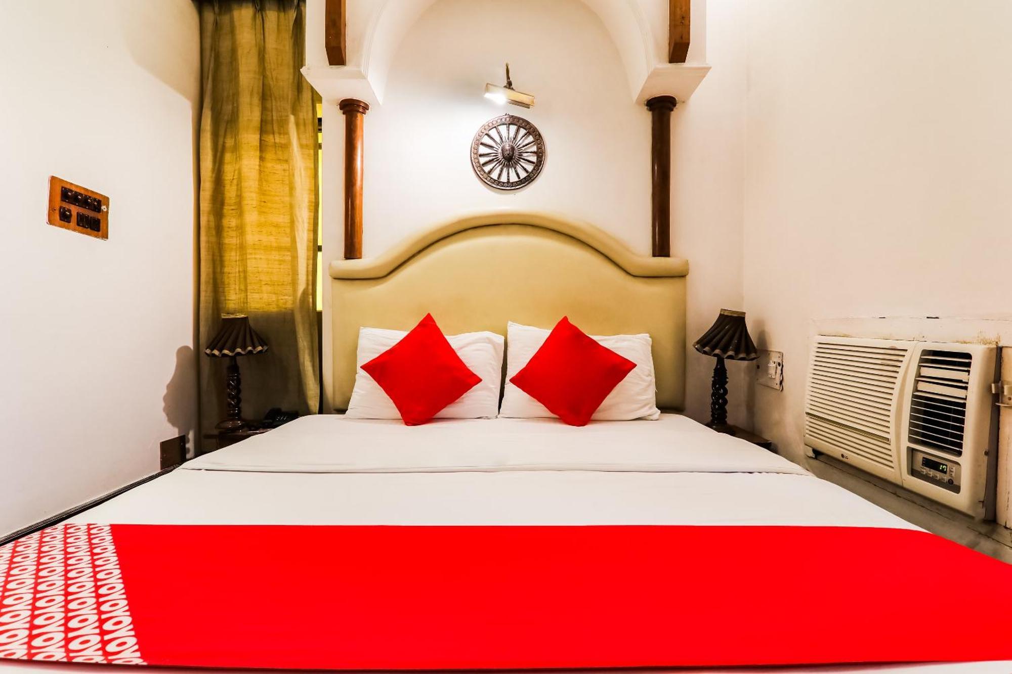 โอโย 4137 รีสอร์ต สิตากีรัน Hotel บาแรลลี ภายนอก รูปภาพ