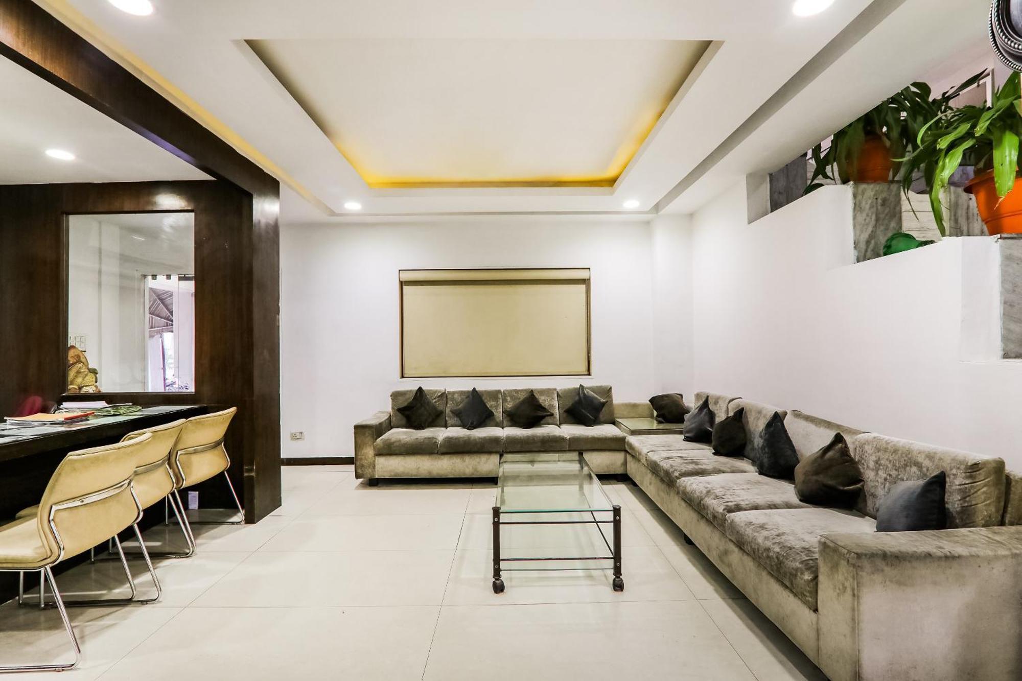 โอโย 4137 รีสอร์ต สิตากีรัน Hotel บาแรลลี ภายนอก รูปภาพ